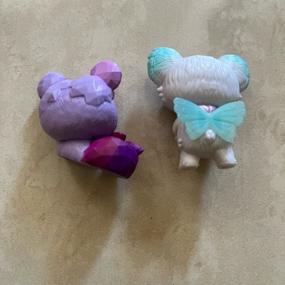 Magic Mixies Purple and White Small Pet Figures - Picture 2 of 9